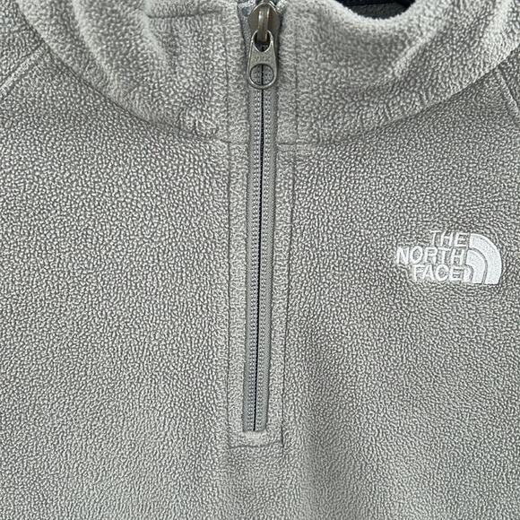 The North Face Girl's Gray 1/4 Zip Kangaroo Pouch Fleece Pullover Size 14-16 - Picture 7 of 16